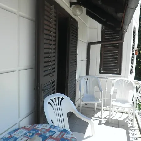 Valcsics Panzio Oda ve Kahvaltı